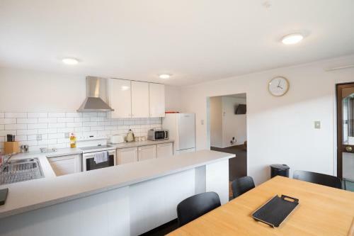 Town Centre House. Perfect For Families And Groups
