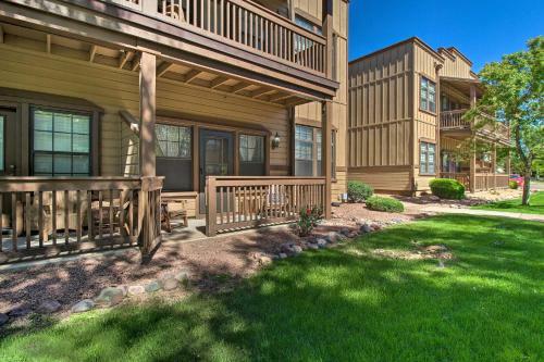 Apartamento Rustic-chic Overgaard Condo With Fishing Pond!