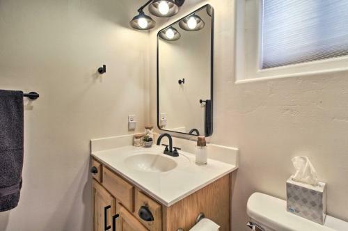 Apartamento Rustic-chic Overgaard Condo With Fishing Pond!