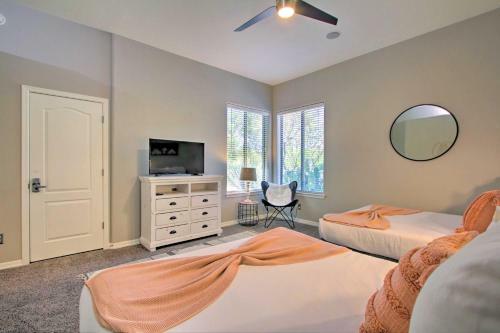 Modern Scottsdale Gem Hike, Golf, Explore!