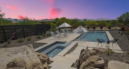 Modern Scottsdale Gem Hike, Golf, Explore!