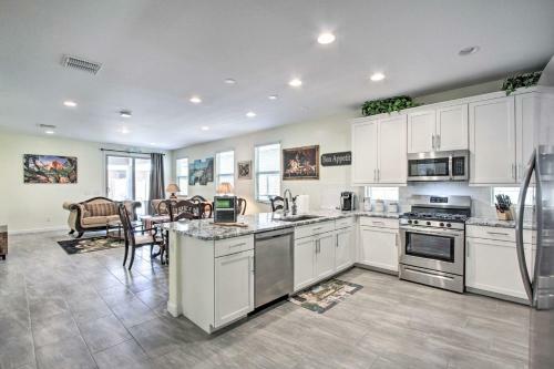 Spacious Surprise Home Near Sports Stadiums!