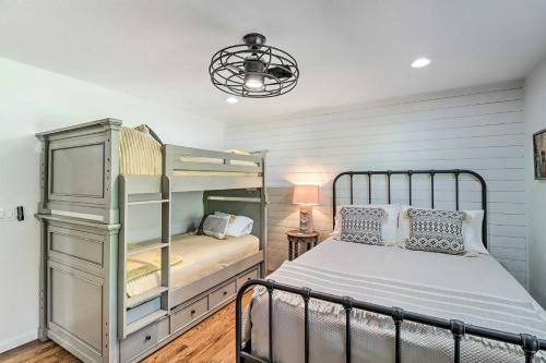 Cotter Home With Direct Access To White River!