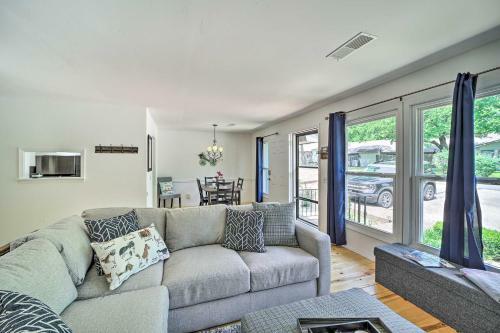Stunning Bella Vista Retreat With Lake Access!