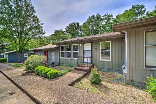 Stunning Bella Vista Retreat With Lake Access!