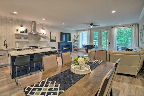 Waterfront Lake Hamilton Home With Boat Dock!