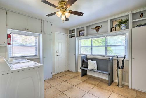 Central Fayetteville Home - Walk To Downtown!
