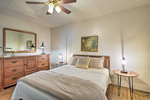 Central Fayetteville Home - Walk To Downtown!