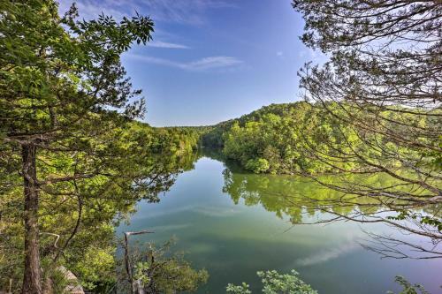 Eureka Springs Cabin Gas Grill And Lake Access