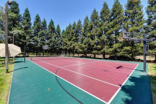Provence Estate Nestled Along Lodi Wine Trails