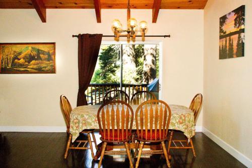 Cedar Ridge Retreat