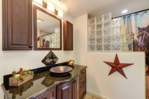 Ring Ranch Country Side Oasis With Pool