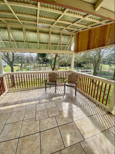 Ring Ranch Country Side Oasis With Pool