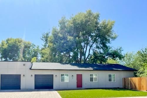 Sweetwater Guesthouse