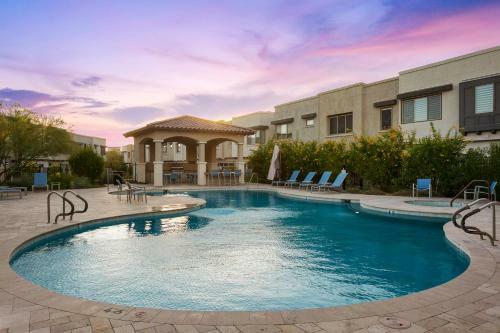 Pinnacle Paradise