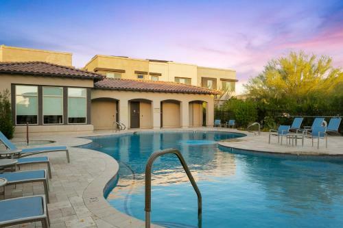 Pinnacle Paradise