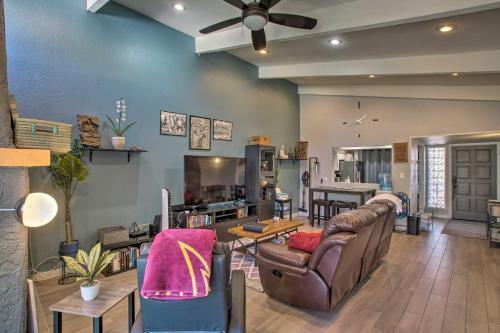 Breezy Townhome Less Than 2 Mi To Scottsdale Stadium!