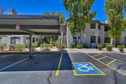 Apartamento Resort-style Scottsdale Condo - Pet Friendly!