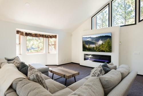 50 - Forever Forest Lodge Home