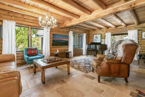 Pond View Cabin