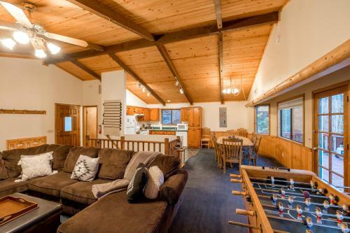 37 - Mountain Hideaway Home