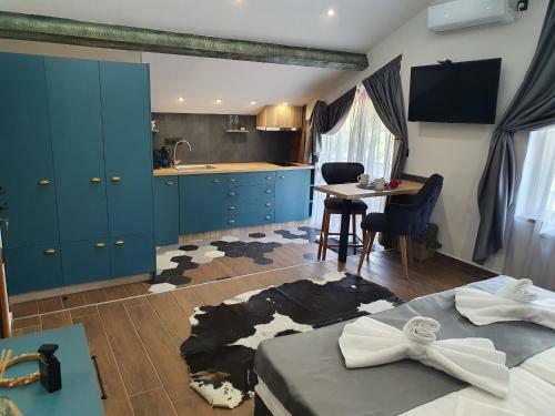 Hotel Kamelia Guest Rooms