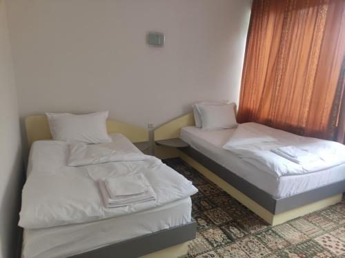 Hotel ??????