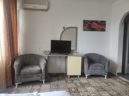 Hotel ??????