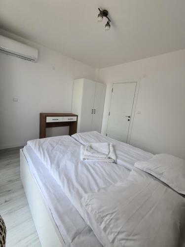 Dolphin Beach Apart Obzor