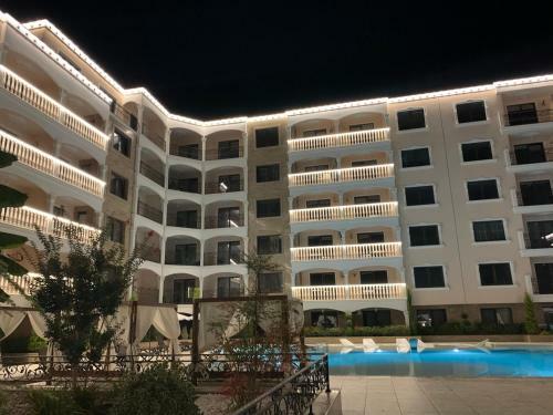 Valencia Gardens Deluxe Apartments