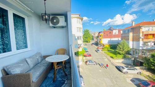 Bratanov Edelweiess Private Apartment