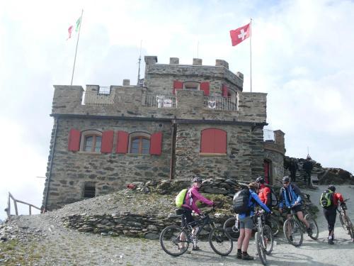 Hotel Rifugio Garibaldi