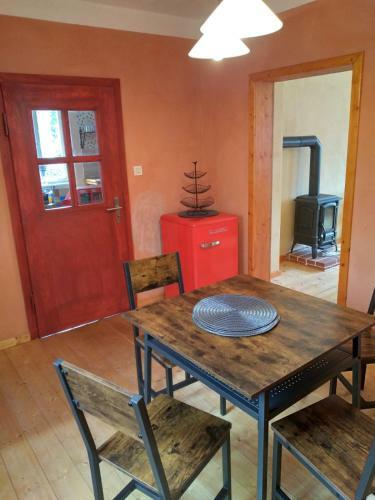 Ferienhaus In Gro�em Garten