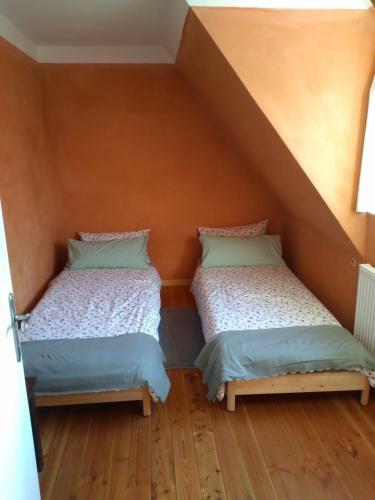 Ferienhaus In Gro�em Garten