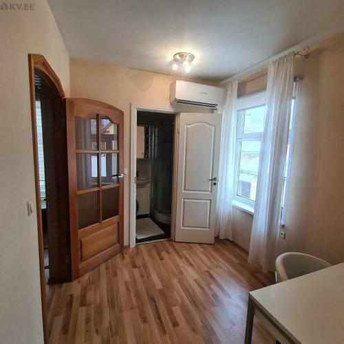 Quiet Apartment 10 Min Walk From City Center.