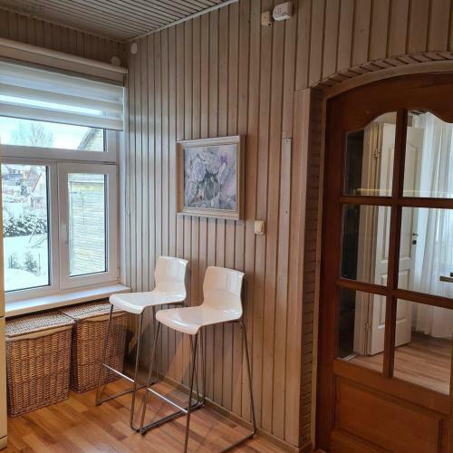 Quiet Apartment 10 Min Walk From City Center.