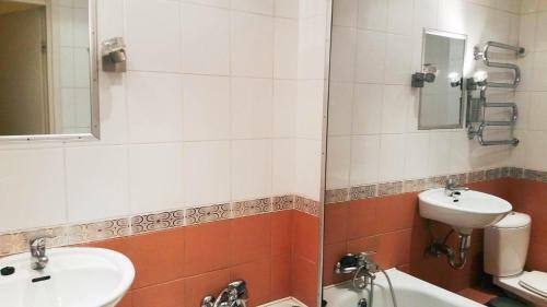 2room Apartment With Balcony Near Center