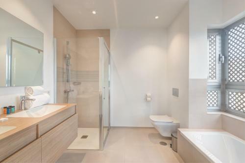 Bentor 3-1 Penthouse Jacuzzi Pool View 3b