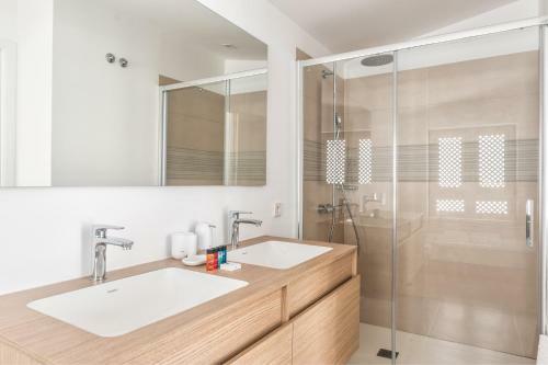 Bentor 3-3 Penthouse Pool View & Jacuzzi 2b
