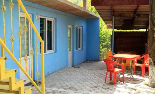 Hostal Lilia Guesthouse