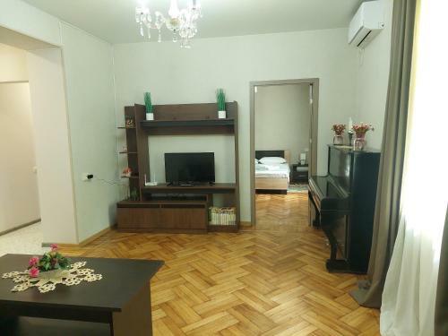 V Apartment