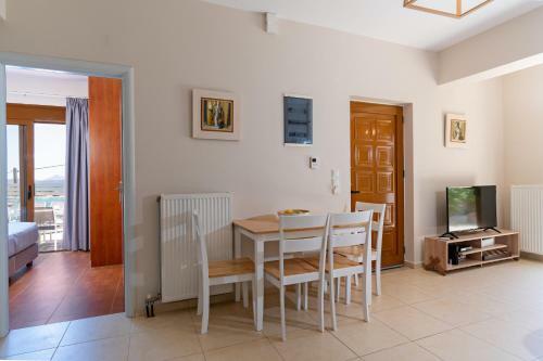 Linari Villa, A Peaceful & Cozy 2bdr Villa With Private Pool!
