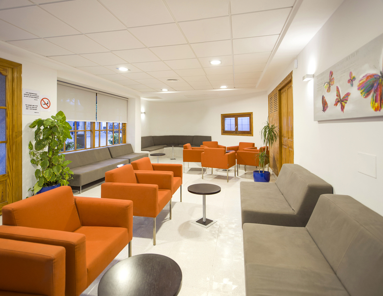 Hostal Adelino