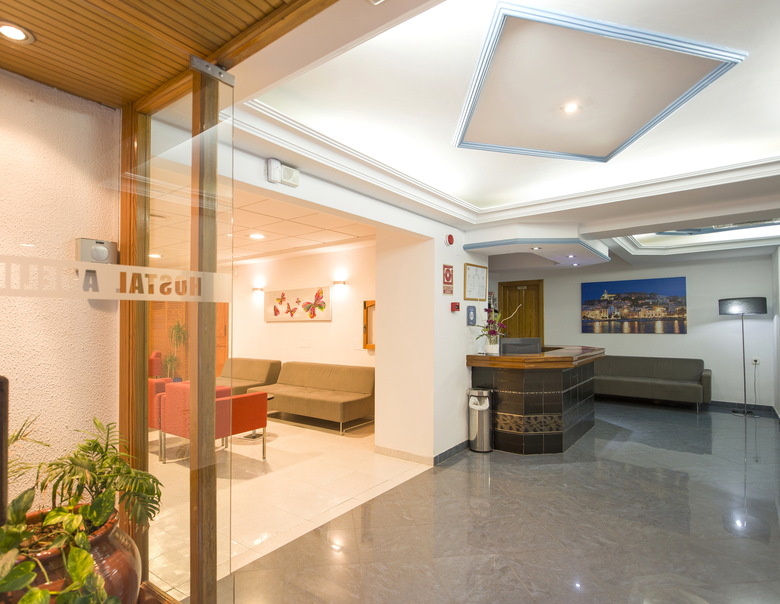 Hostal Adelino