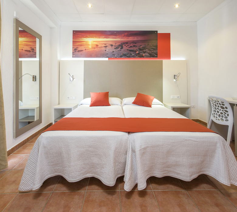 Hostal Adelino