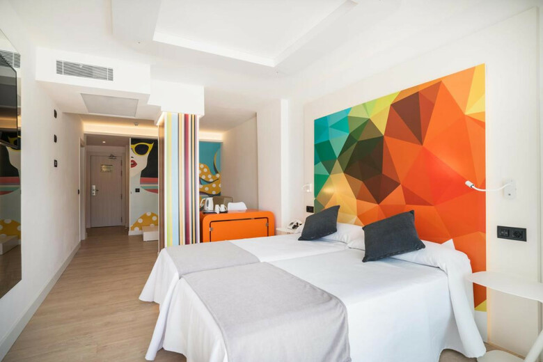 Apartamentos THB Naeco Ibiza - Adults Only