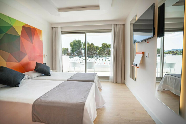 Apartamentos THB Naeco Ibiza - Adults Only