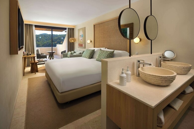 Cala San Miguel Hotel Ibiza, Curio Collection By Hilton, Adults Only