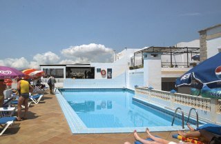 Apartamentos Cenit