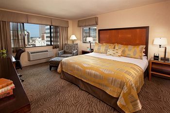 Paramount Hotel